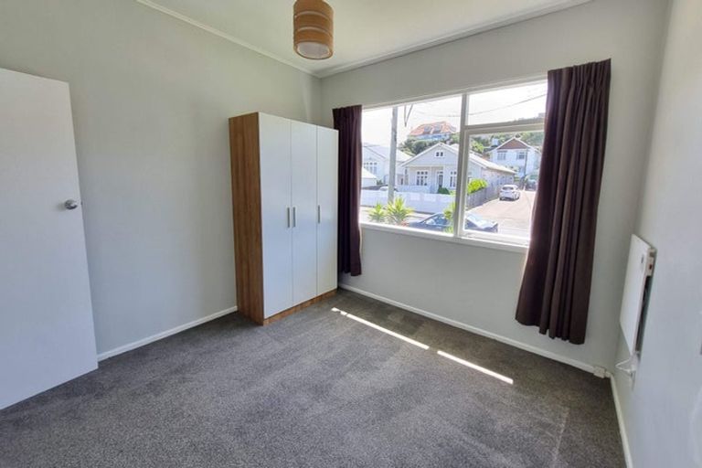 Photo of property in 29 Trent Street, Island Bay, Wellington, 6023