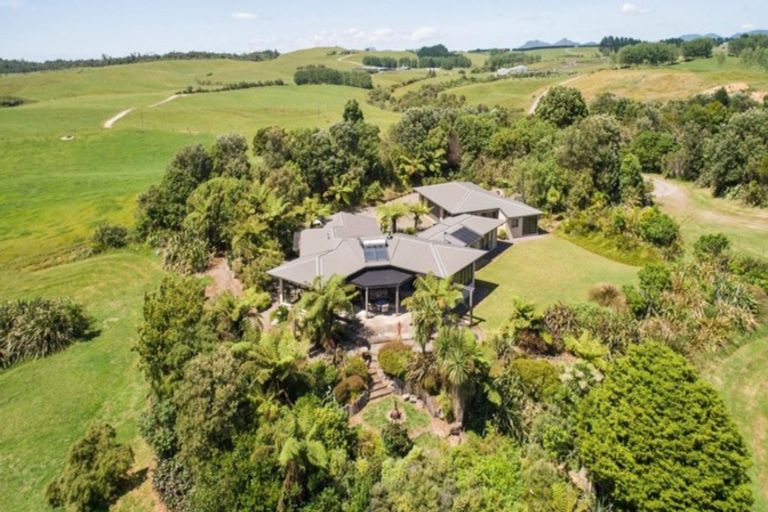 Photo of property in 275 Mcbeth Road, Hikuai, 3579