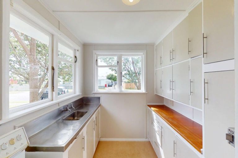 Photo of property in 14 Vincent Drive, Levin, 5510