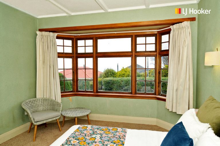 Photo of property in 98 Middleton Road, Kew, Dunedin, 9012