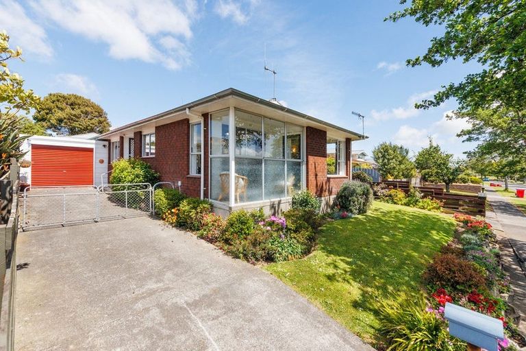 Photo of property in 26 Meadowbrook Drive, Cloverlea, Palmerston North, 4412