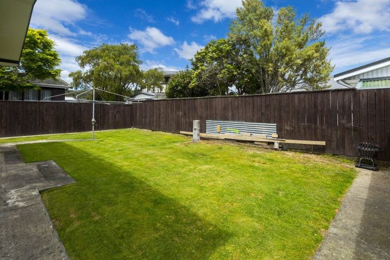 Photo of property in 27 Kiwi Street, Heretaunga, Upper Hutt, 5018