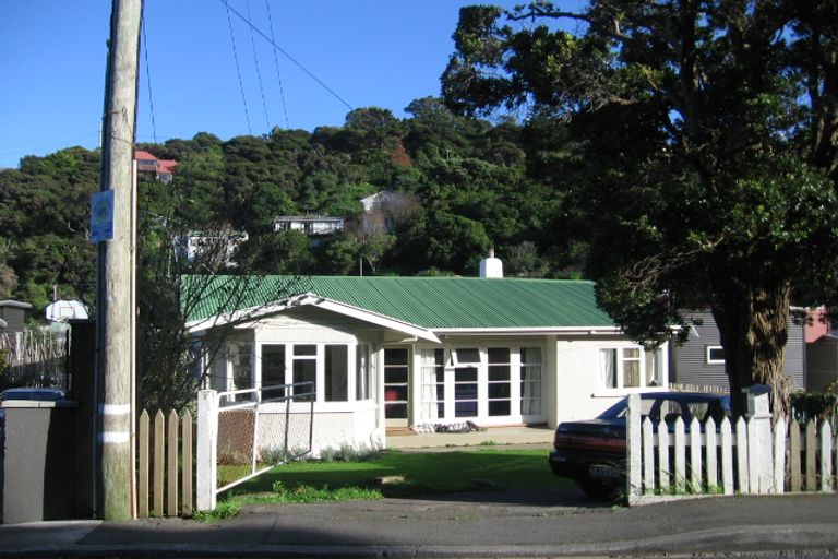 Photo of property in 49 Cluny Road, Plimmerton, Porirua, 5026