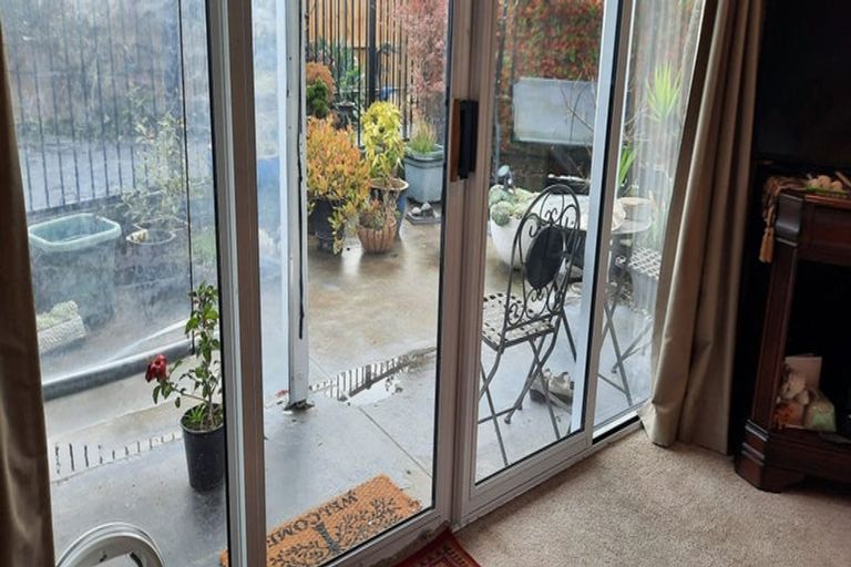 Photo of property in 44 Centaurus Road, Cashmere, Christchurch, 8022