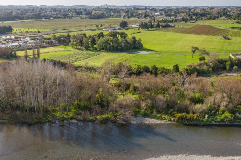 Photo of property in 29 Riverside Drive, Ohau, 5570