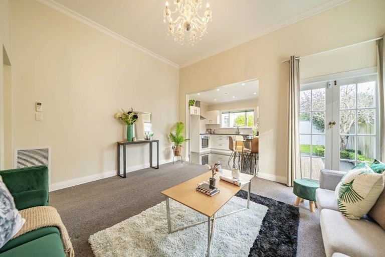 Photo of property in 22 Elizabeth Street, Petone, Lower Hutt, 5012