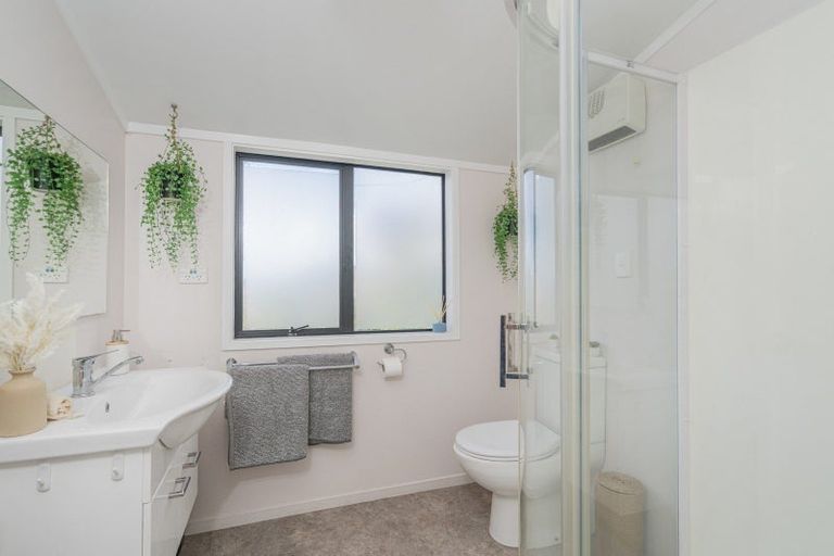 Photo of property in 10 Impala Place, Whitianga, 3510