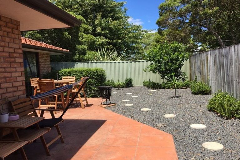Photo of property in 18 Caltra Place, East Tamaki, Auckland, 2016