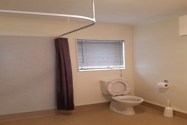 Photo of property in 3/66 Kawaha Point Road, Kawaha Point, Rotorua, 3010