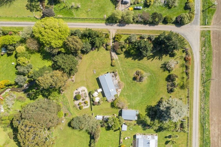 Photo of property in 37 Buckland Street, Tikokino, Waipawa, 4273