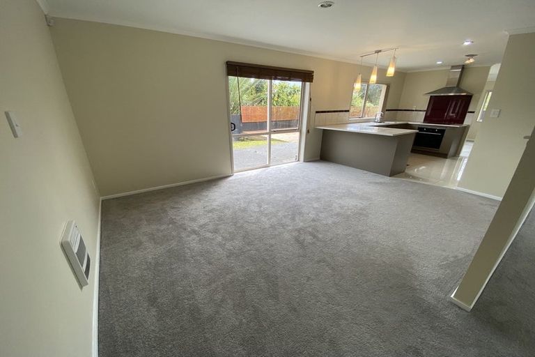 Photo of property in 7 Bibury Avenue, Henderson, Auckland, 0612