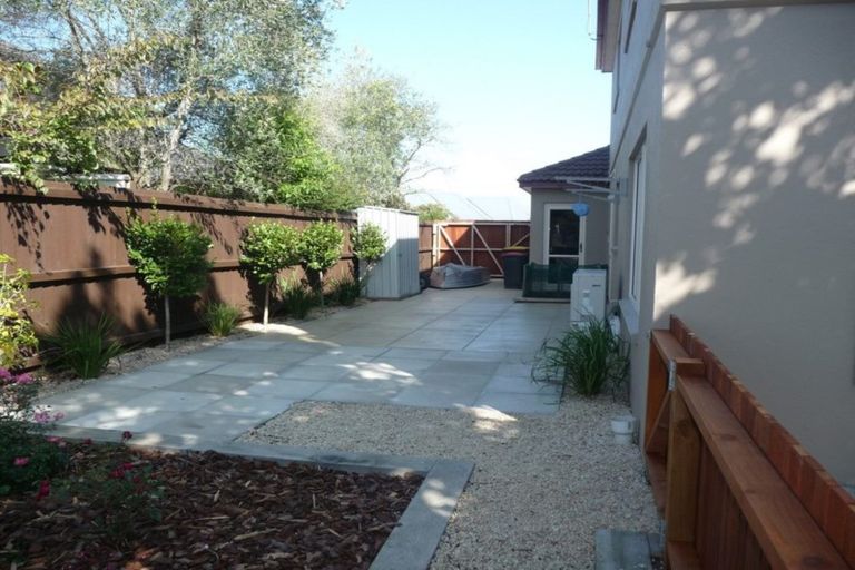 Photo of property in 2 Seclusion Lane, Parklands, Christchurch, 8083