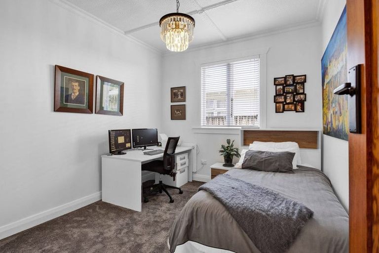 Photo of property in 20 Wallace Place, Westown, New Plymouth, 4310