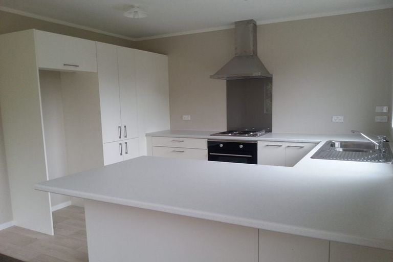 Photo of property in 96 Hutchinsons Road, Bucklands Beach, Auckland, 2014