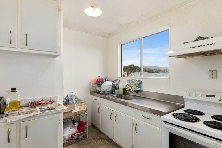 Photo of property in 7/19 Pirie Crescent, Moera, Lower Hutt, 5010