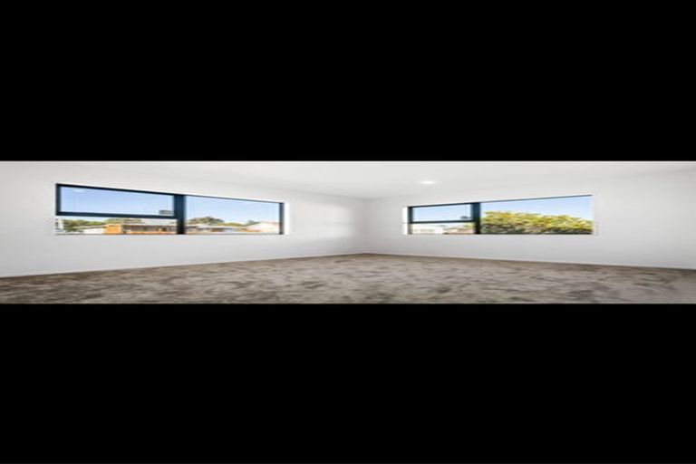Photo of property in 4b Scanlen Terrace, Kelston, Auckland, 0602