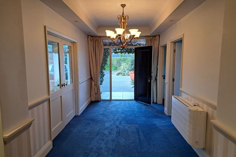 Photo of property in 11 Kereru Lane, Riccarton, Christchurch, 8011