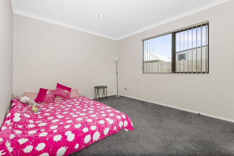 Photo of property in 37a Beach Road, Pahurehure, Papakura, 2113