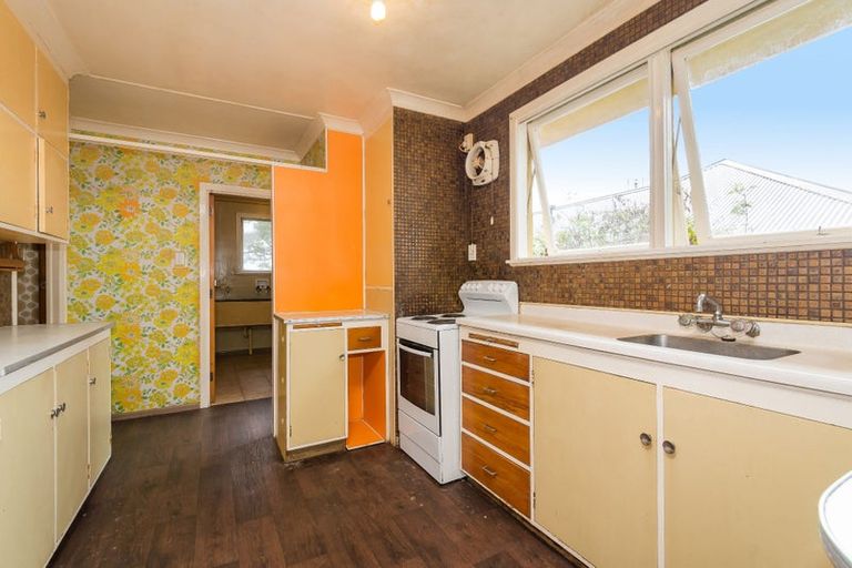 Photo of property in 98 Wharf Road, Te Atatu Peninsula, Auckland, 0610