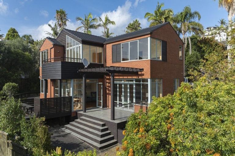 Photo of property in 42 Penguin Drive, Murrays Bay, Auckland, 0630