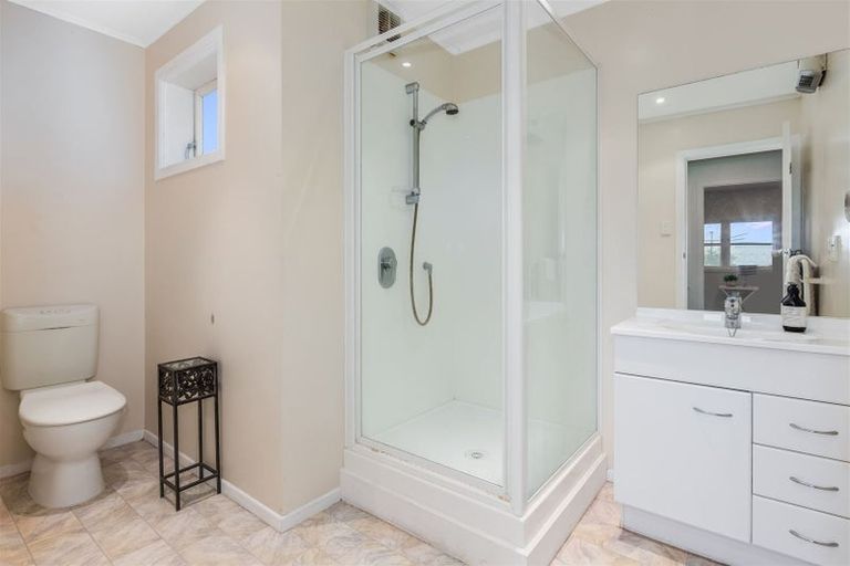 Photo of property in 22 Ernest Street, Ranui, Porirua, 5024