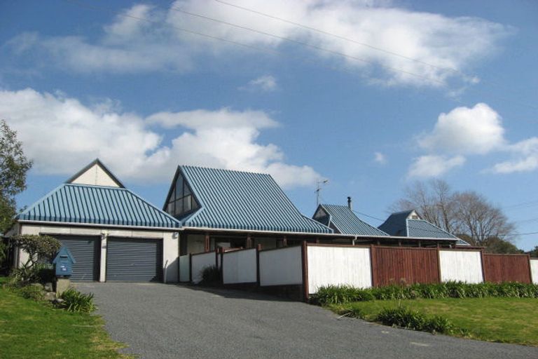 Photo of property in 56 Roslyn Road, Levin, 5510