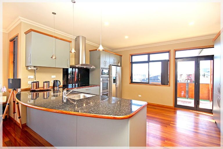 Photo of property in 49 Hartley Street, Foxton Beach, Foxton, 4815