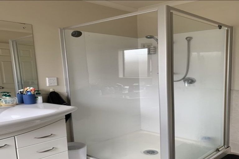 Photo of property in 58 Accent Drive, Flat Bush, Auckland, 2016