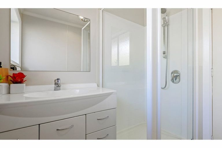 Photo of property in 30 Woodbury Street, Avonhead, Christchurch, 8042