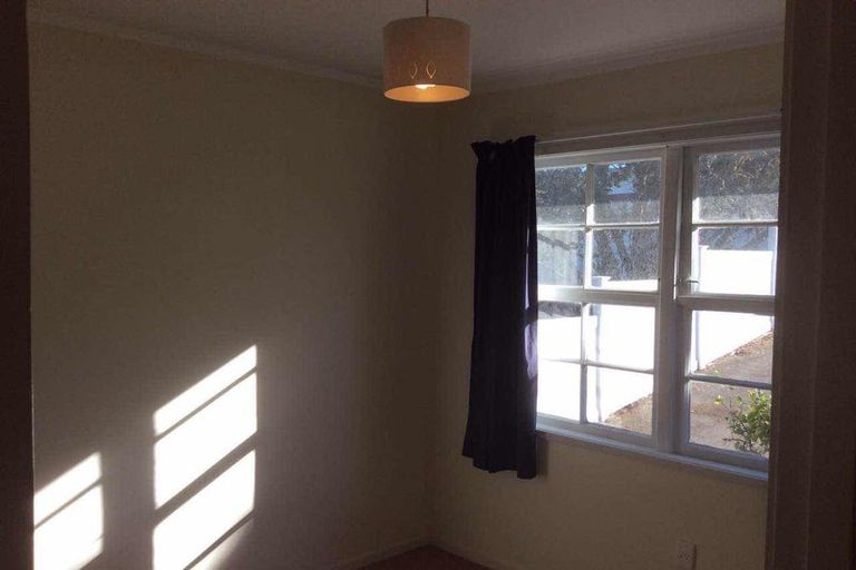 Photo of property in 10 Dunraven Place, Torbay, Auckland, 0630