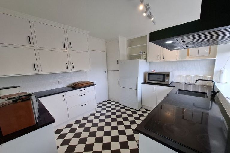 Photo of property in 3/33 Northumberland Avenue, Belmont, Auckland, 0622