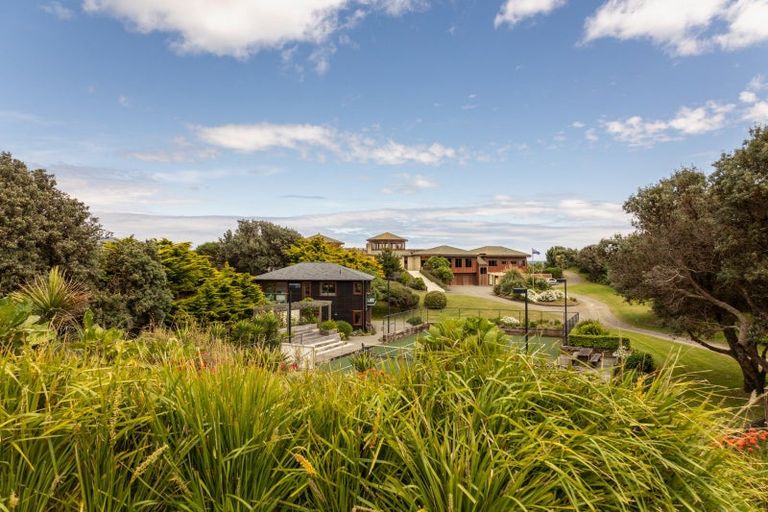 Photo of property in 24 Paetawa Road, Peka Peka, Waikanae, 5391