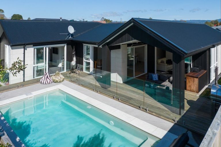 Photo of property in 14 Serenity Drive, Omokoroa, 3114