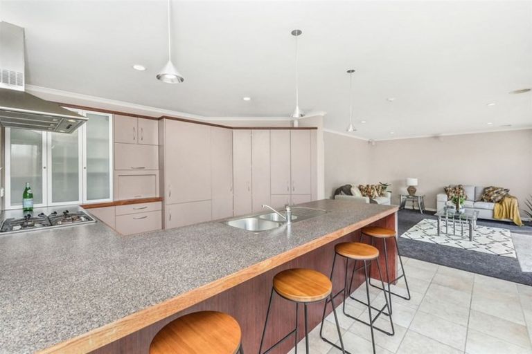 Photo of property in 6 Sovereign Place, Rototuna North, Hamilton, 3210