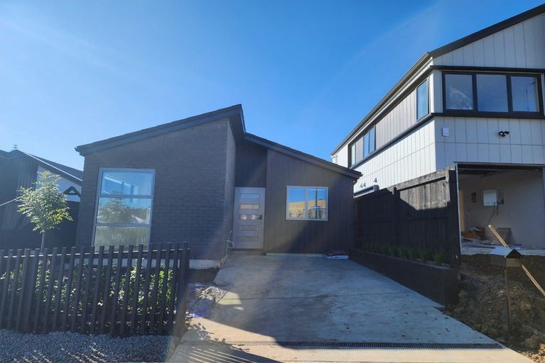 Photo of property in 34 Papai Lane, Massey, Auckland, 0614