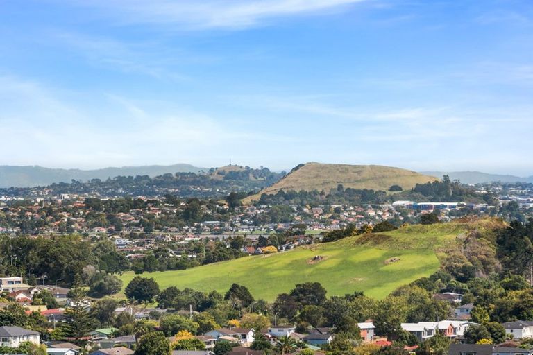 Photo of property in 8 Etherege Place, Howick, Auckland, 2014