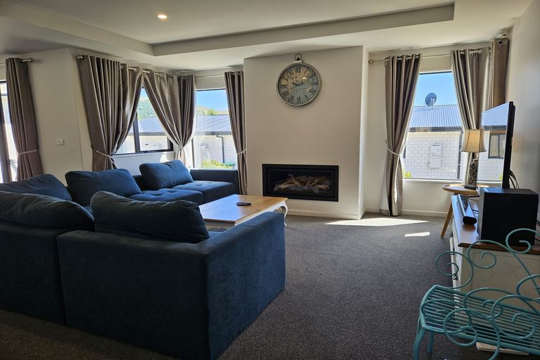 Photo of property in 21 Andrew Don Drive, Lake Tekapo, 7999