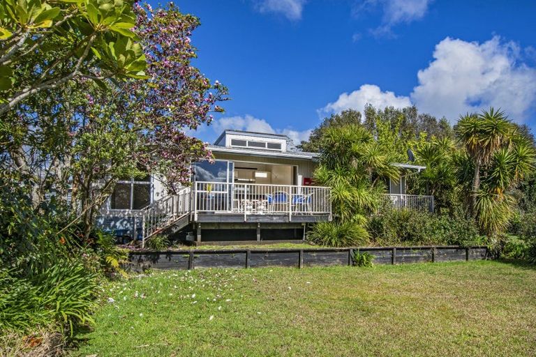 Photo of property in 19 Takahe Street, Tikipunga, Whangarei, 0112
