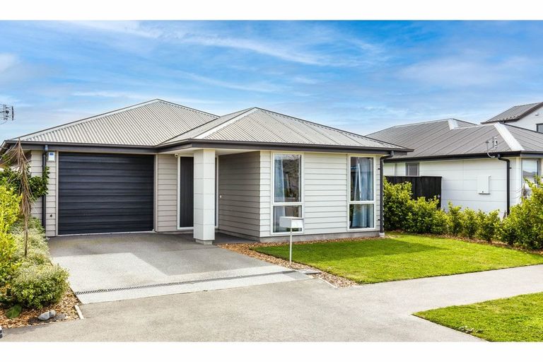 Photo of property in 5 George West Square West, Wigram, Christchurch, 8025