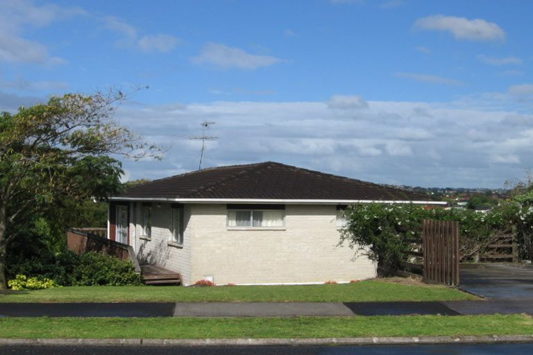 Photo of property in 21 Regia Close, Half Moon Bay, Auckland, 2012