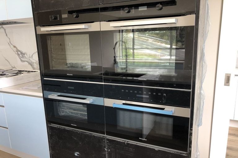 Photo of property in 25a Kyle Road, Greenhithe, Auckland, 0632