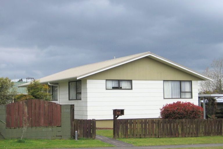 Photo of property in 36 Susan Street, Pukehangi, Rotorua, 3015