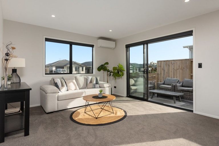 Photo of property in 2 Tamapahore Boulevard, Papamoa Beach, Papamoa, 3118