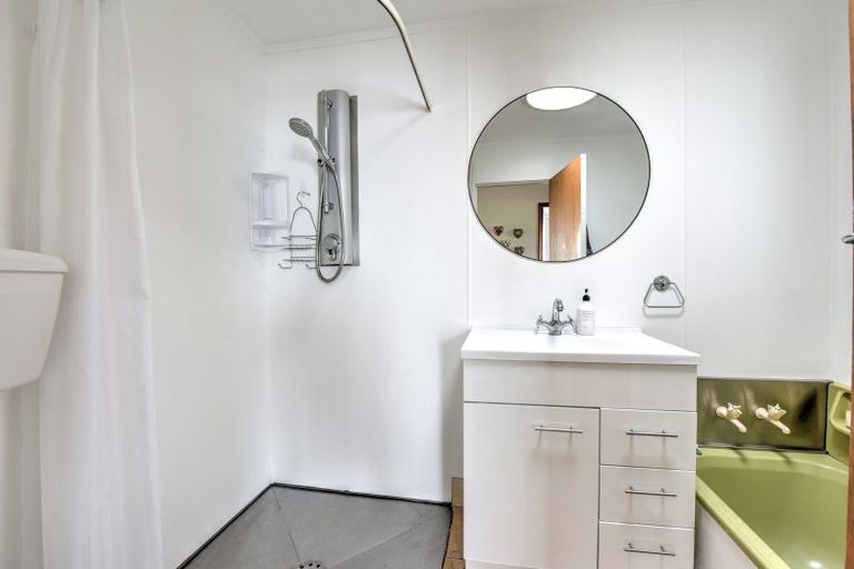 Photo of property in 70 Walker Crescent, East Gore, Gore, 9710