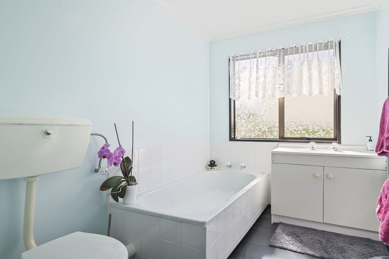 Photo of property in 80a Helensburgh Road, Halfway Bush, Dunedin, 9010