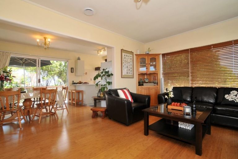 Photo of property in 1/11 Puriri Street, Takapuna, Auckland, 0622