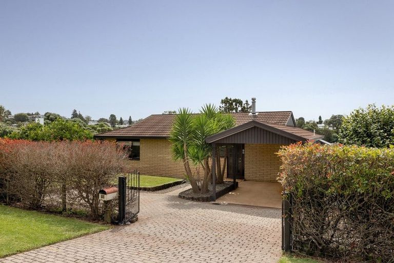Photo of property in 73 Sutherland Road, Brookfield, Tauranga, 3110