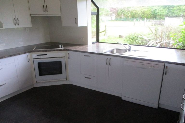 Photo of property in 370 Arapaepae Road, Levin, 5571