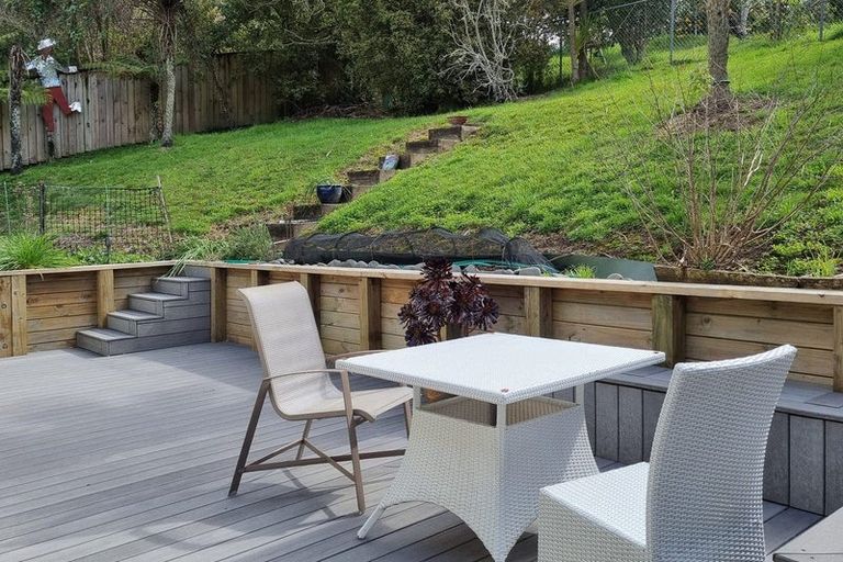 Photo of property in 17 Spargo Road, Massey, Auckland, 0614