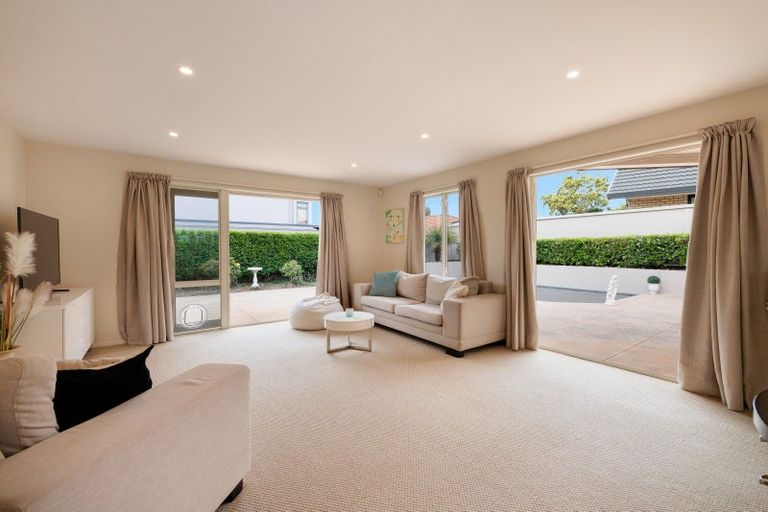 Photo of property in 2 Sissinghurst Court, Bethlehem, Tauranga, 3110